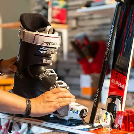 Ogmacchi Szálloda Châtel